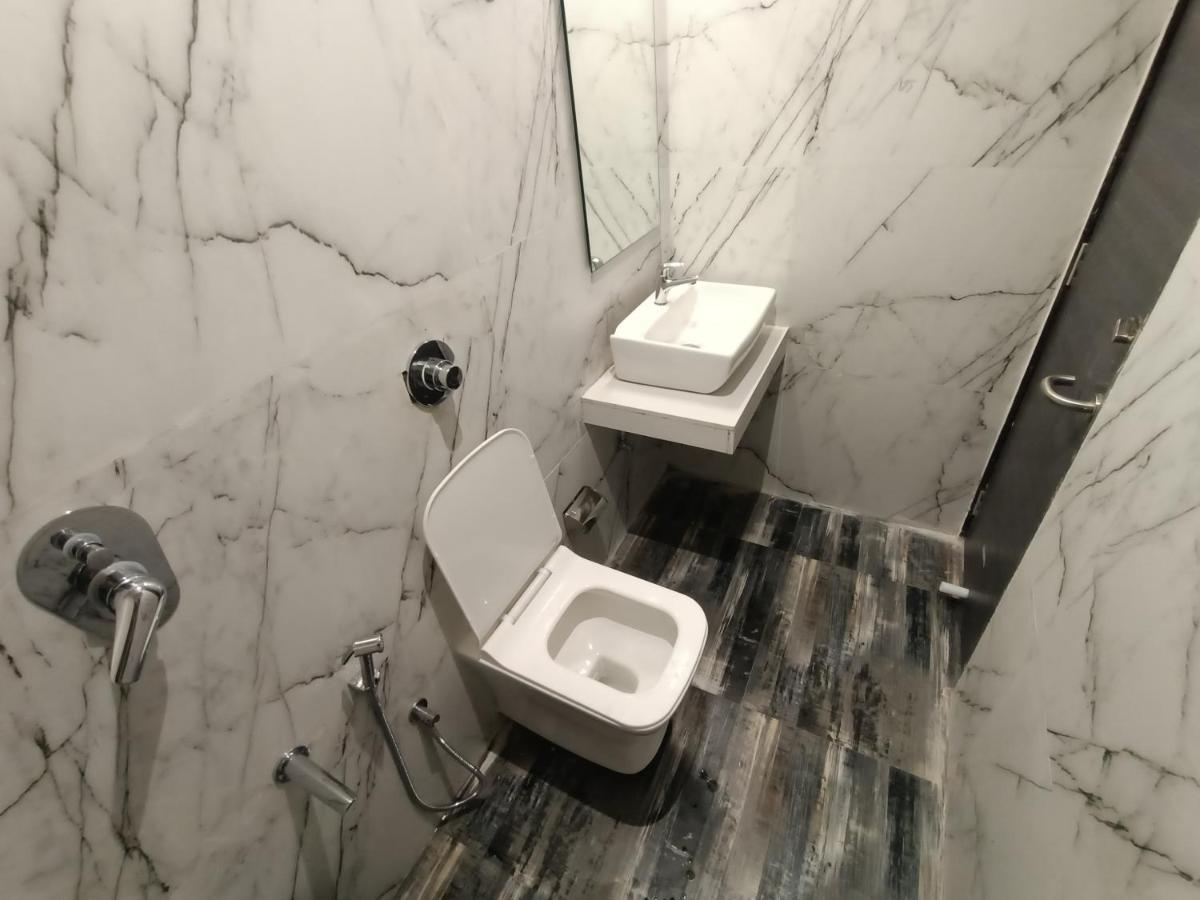 Hotel Classio Andheri - Near Dn Nagar Metro Station Mumbai Bagian luar foto
