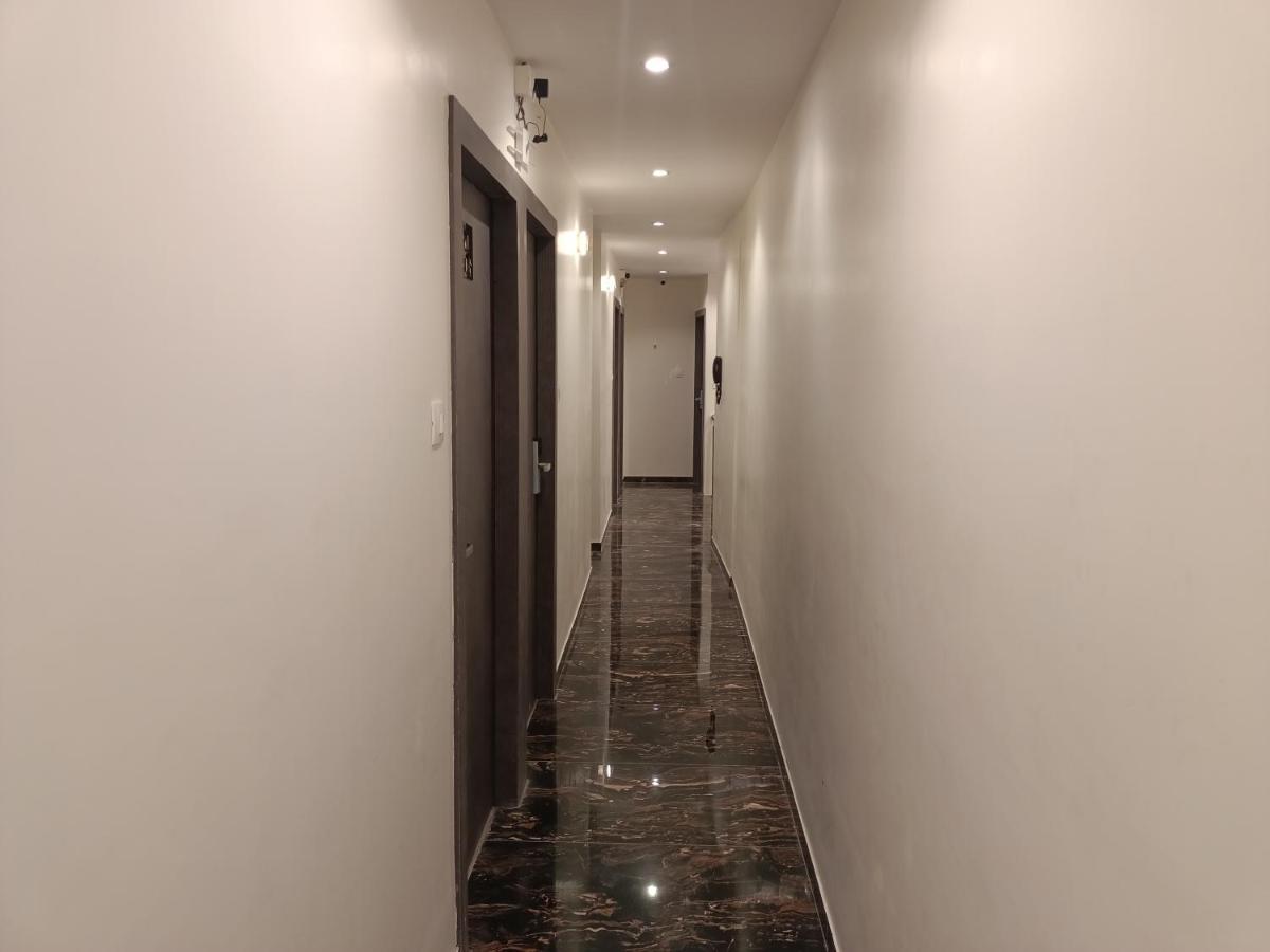 Hotel Classio Andheri - Near Dn Nagar Metro Station Mumbai Bagian luar foto